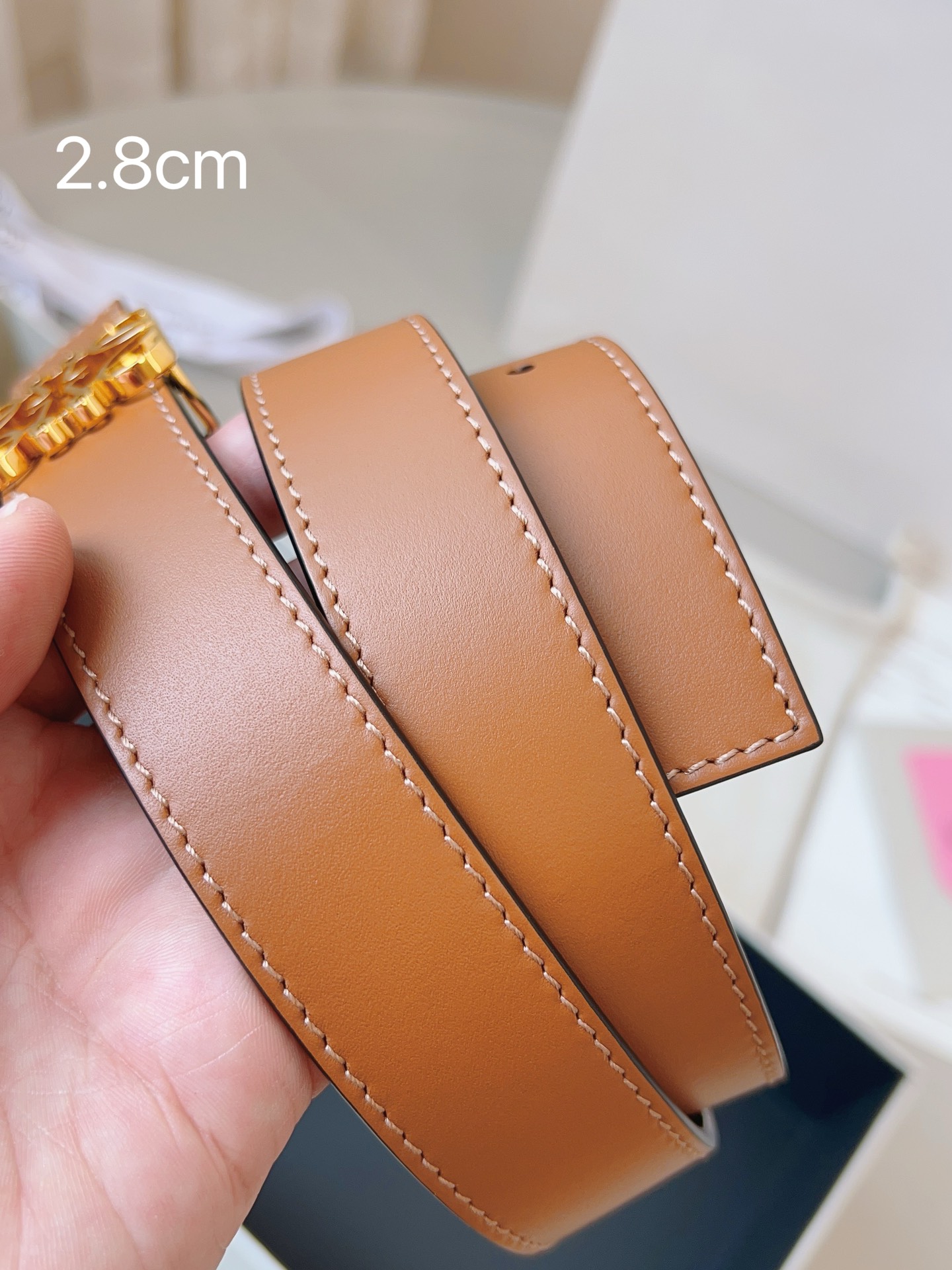 Loewe 代购级 罗意威LoEWE 正反两穿腰带 选用牛皮制成 反复Anagram图案