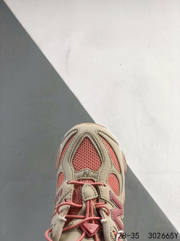 图片[8]-New Balance/新百伦 公司级 9060系列 童鞋版本上线,潮爹潮妈追寻的单品!!采用反绒面革及透气斜纹帆布料拼接鞋面材质，中底嵌入ABZORB缓震科技材料及后跟嵌入TPU装饰条稳固❗️ 复古爱好者看过来,全新配色!全新NB新百伦New Balance 9060\”Driftwood Castlerock\”系列复古百搭老爹风小象蹄休闲运动跑步鞋“浮木棕深灰 P类型：童鞋 版本：公司级 尺码：28 29 30 31 32 33 34 35-选品中心