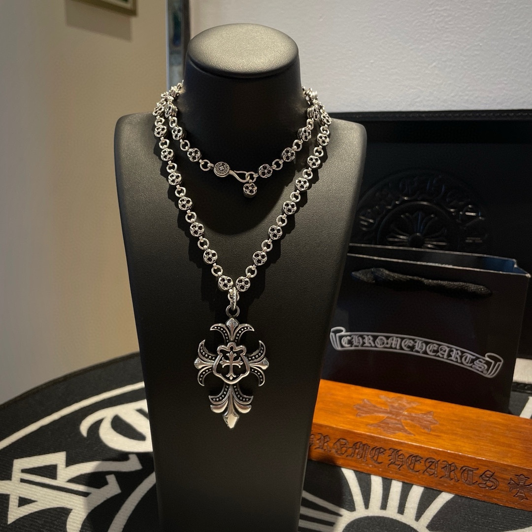 Louis Vuitton Haute Couture Haute Couture Fine Jewelry Necklace Bracelet 8