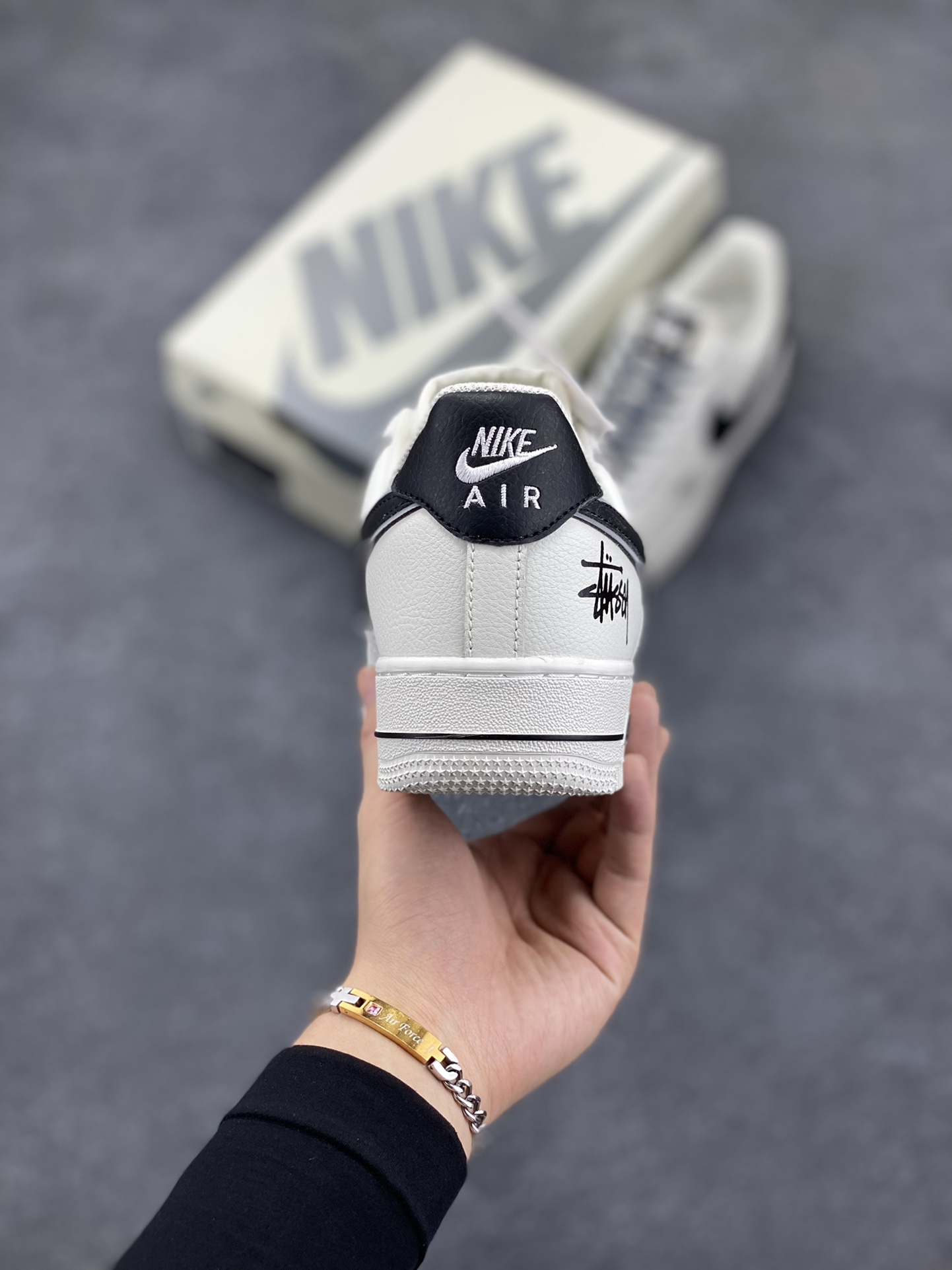 图片[4]-福利特价 全掌气垫🔥 Nike Air Force 1 Low “斯图西古驰联名” 空军一号低帮休闲板鞋 3M反光 定制鞋盒 原楦头原纸板 纯正空军版型 内置全掌气垫 货号：CZ9183-003 尺码：36 36.5 37.5 38 38.5 39 40 40.5 41 42 42.5 43 44 44.5 45-选品中心