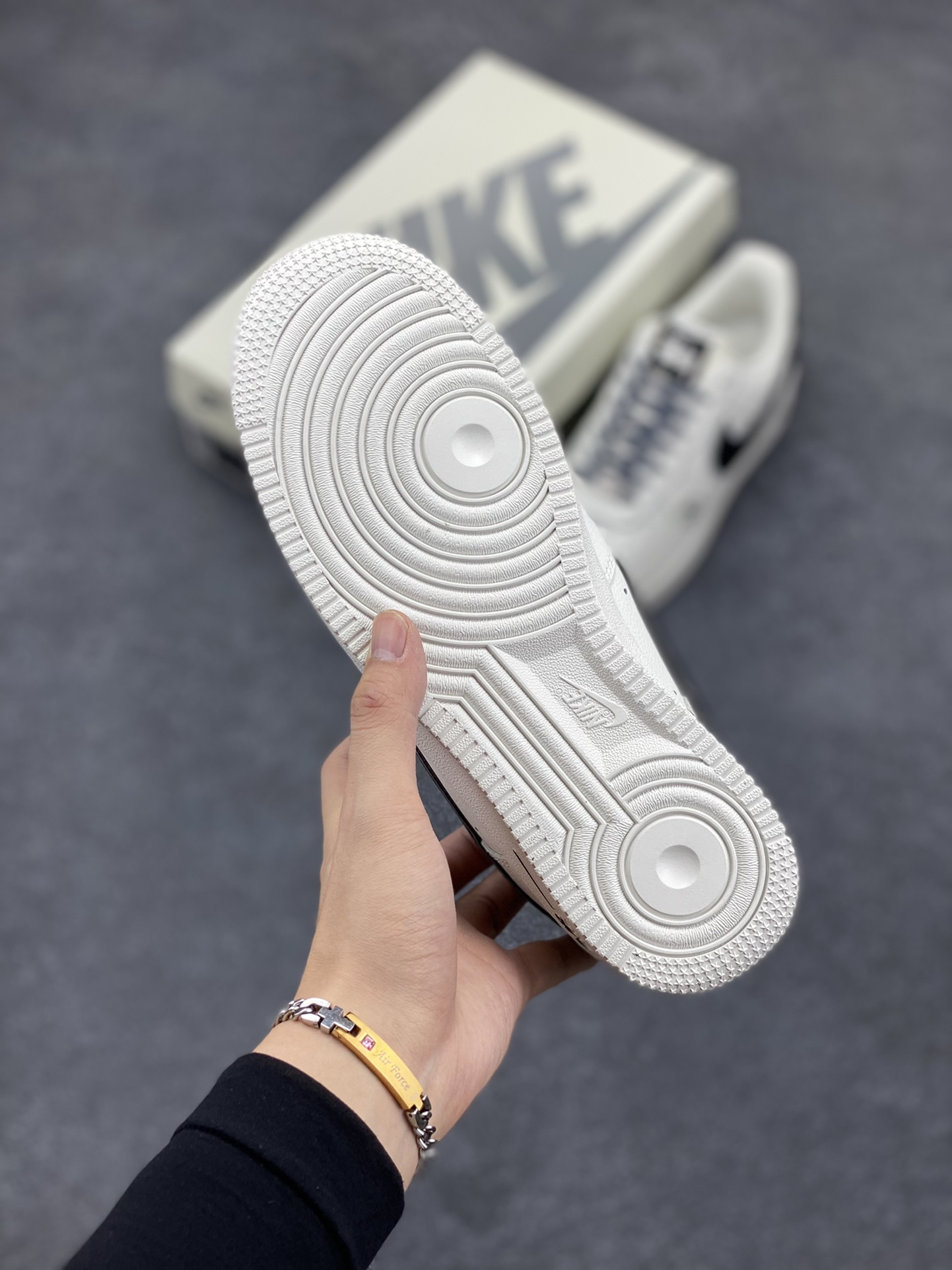 图片[5]-福利特价 全掌气垫🔥 Nike Air Force 1 Low “斯图西古驰联名” 空军一号低帮休闲板鞋 3M反光 定制鞋盒 原楦头原纸板 纯正空军版型 内置全掌气垫 货号：CZ9183-003 尺码：36 36.5 37.5 38 38.5 39 40 40.5 41 42 42.5 43 44 44.5 45-选品中心