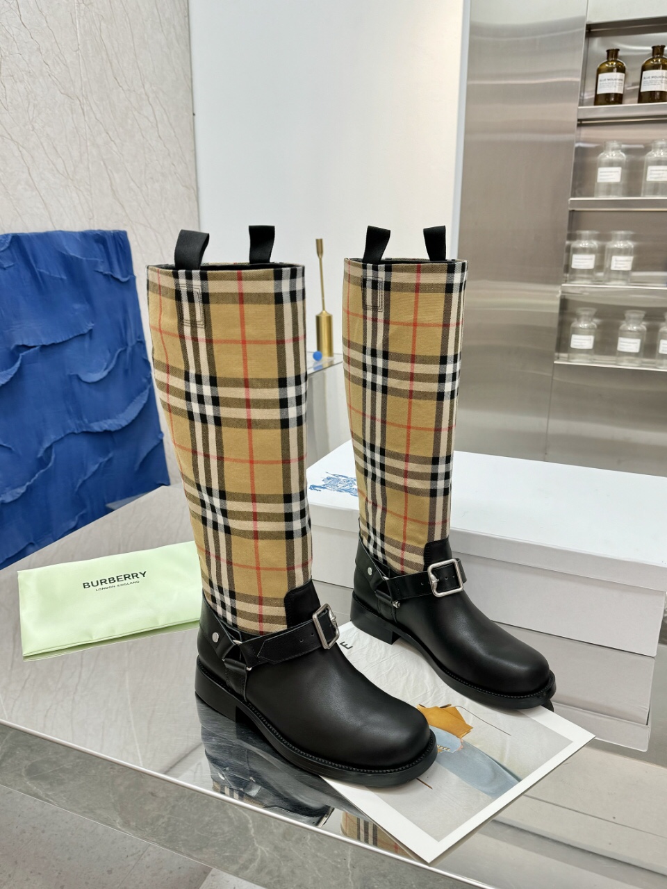 “Zenium Designer Cashier Boots with Sheepskin Lining: Unique Style by Pablo” - 图片 2