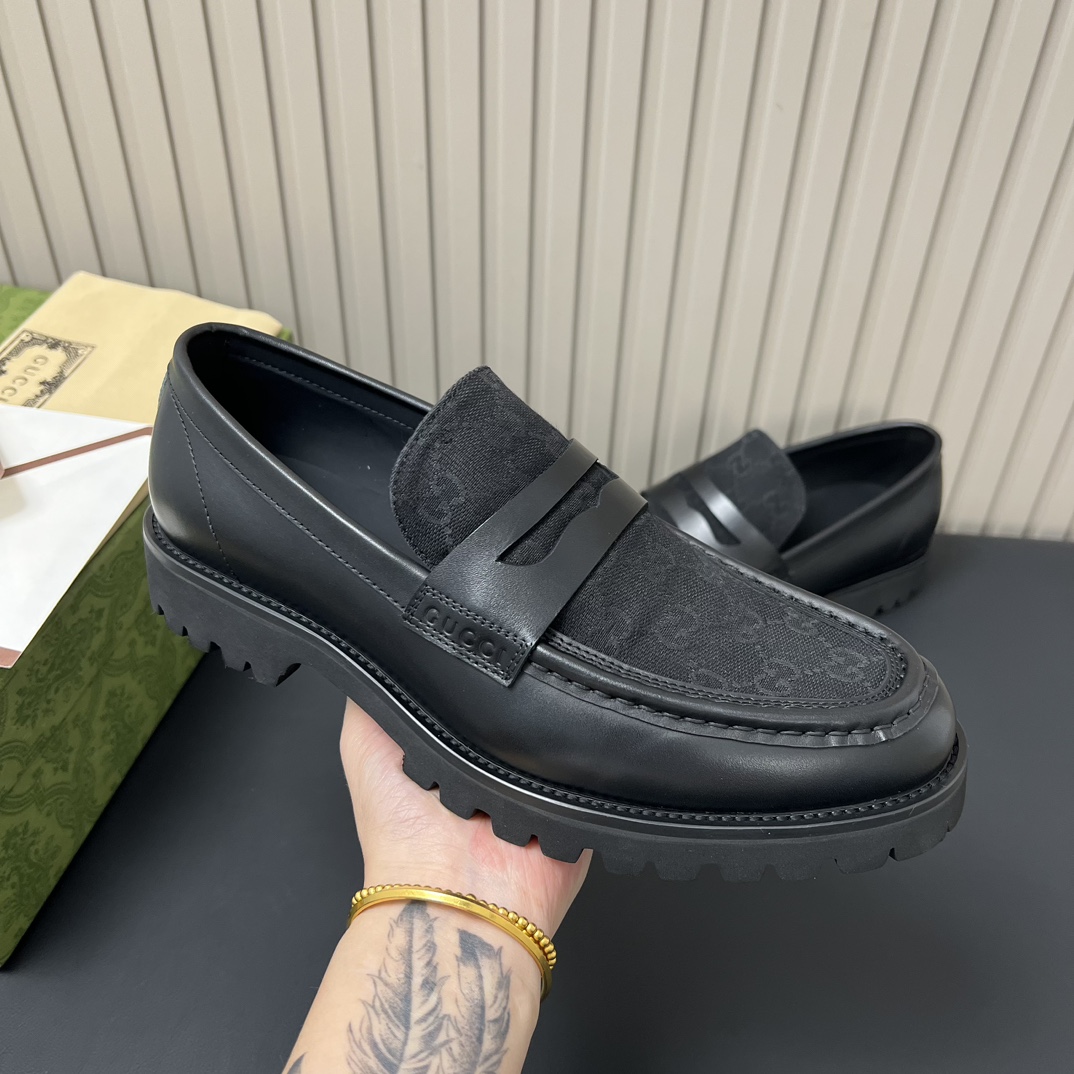 Gucci Luxury Footwear Collection 9