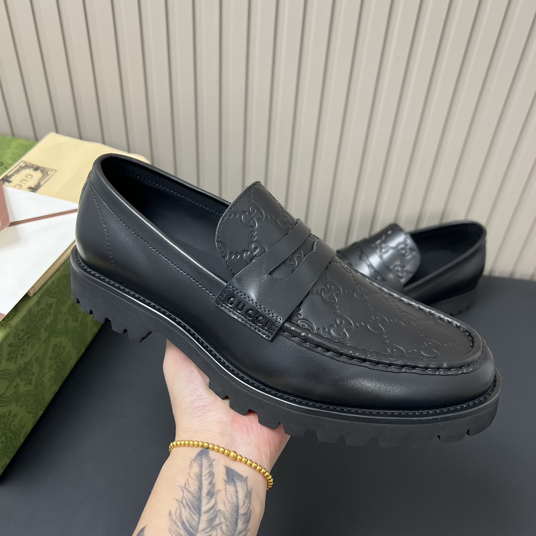 Gucci超轻乐福鞋便鞋 采用进口牛皮 9