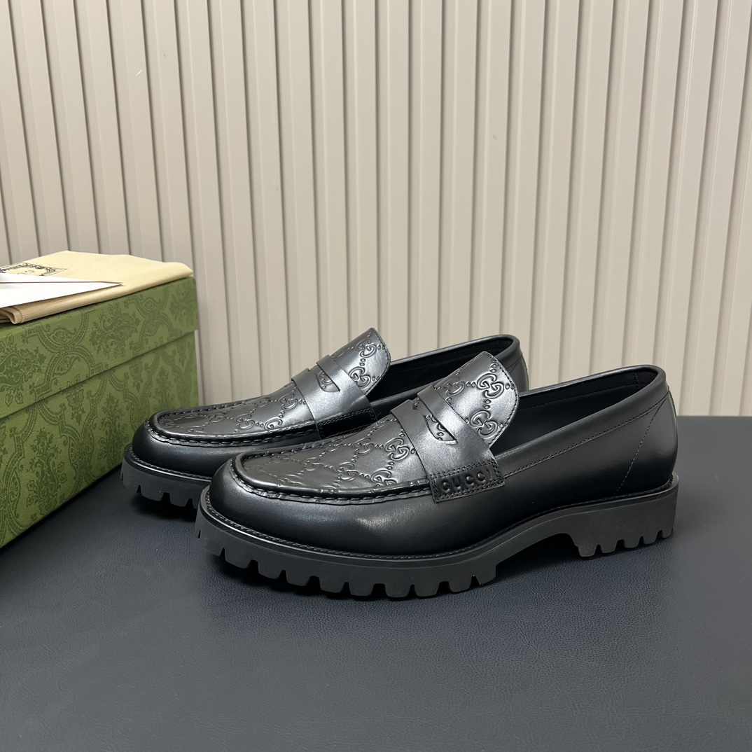 Gucci超轻乐福鞋便鞋 采用进口牛皮 3