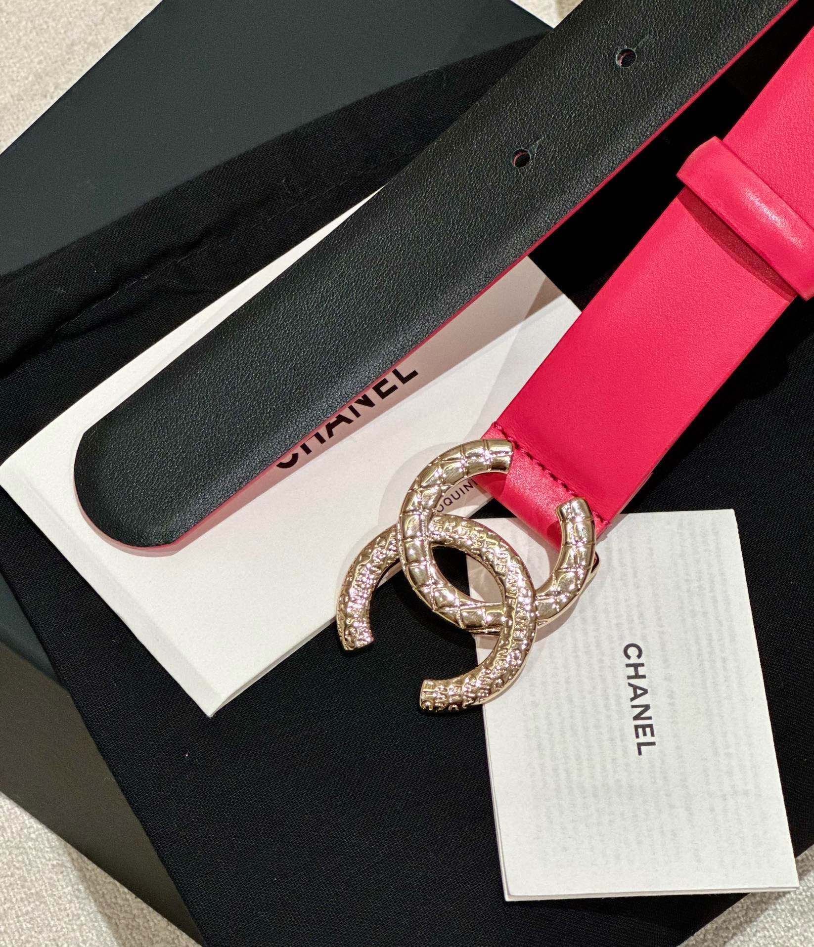 
chanel 香3.0cm女士时尚款，顶级品质，正品开模高端定制皮料五金，定制纯钢五金扣头，带身采用松