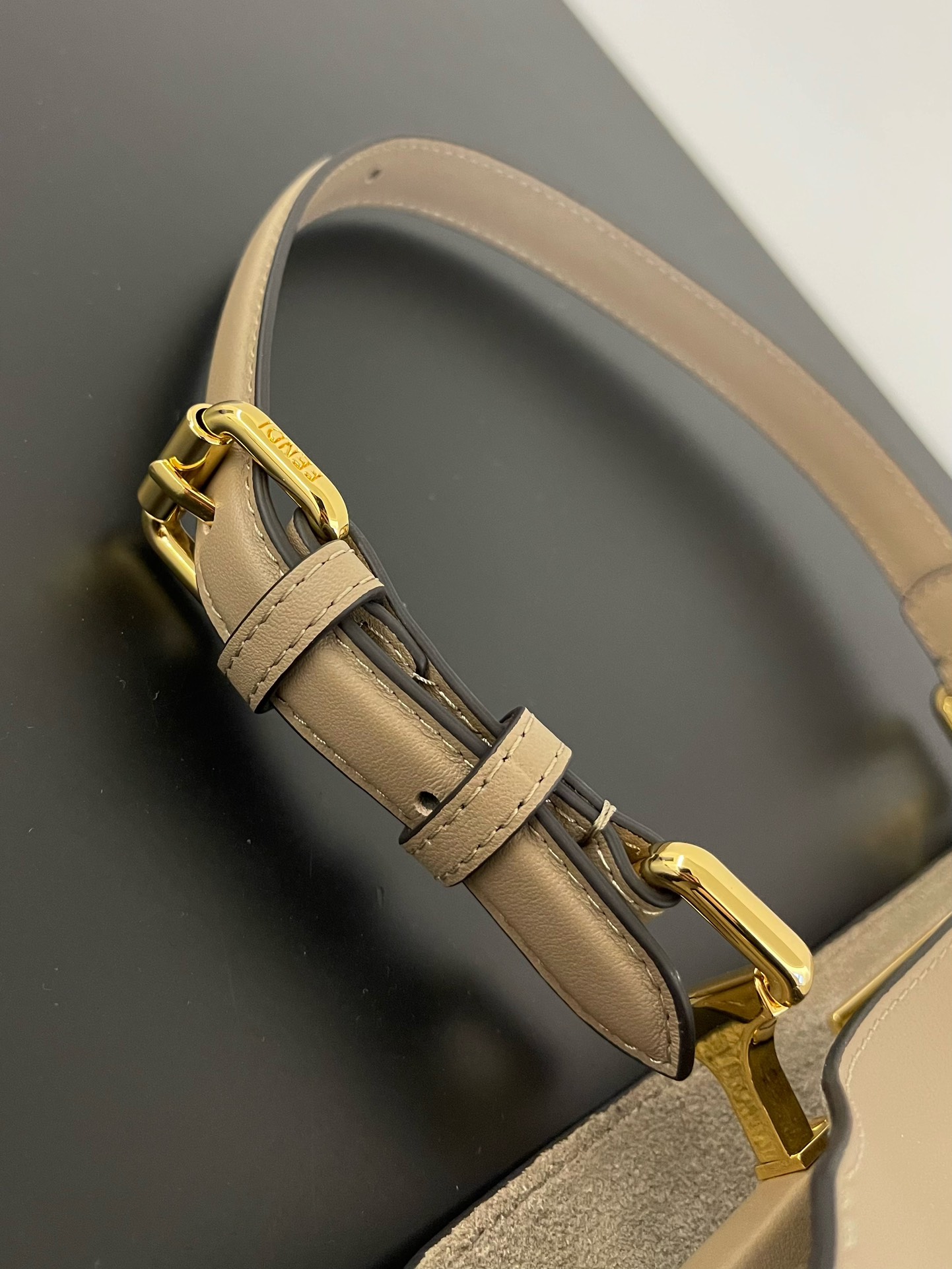 Elegant Peekaboo Soft Leather Top Handle Bag with Turn Lock Closure 5 i1729936021 4788 0