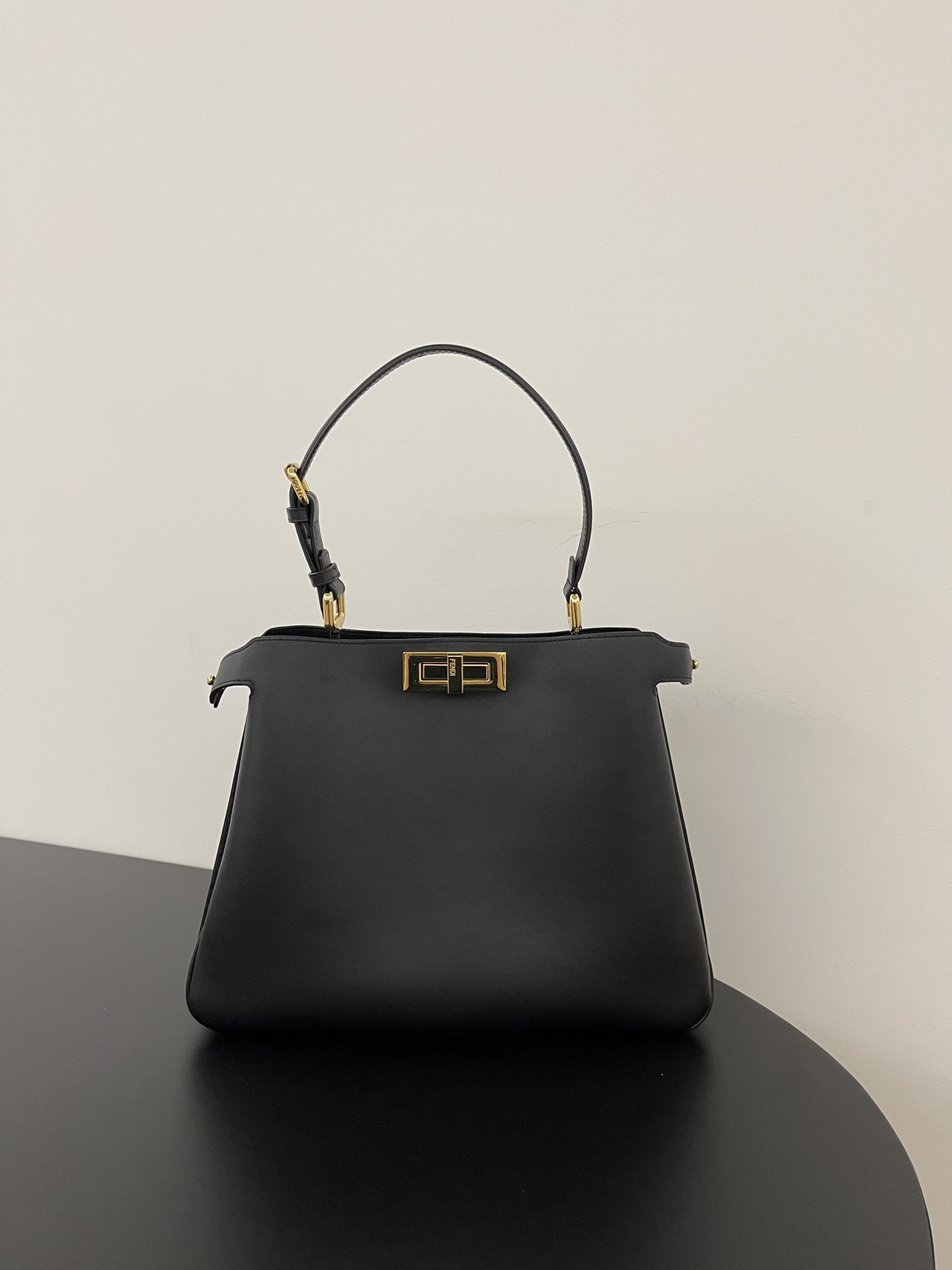 Elegant Peekaboo Soft Leather Top Handle Bag with Adjustable Shoulder Strap 2 i1729938227 8597 7