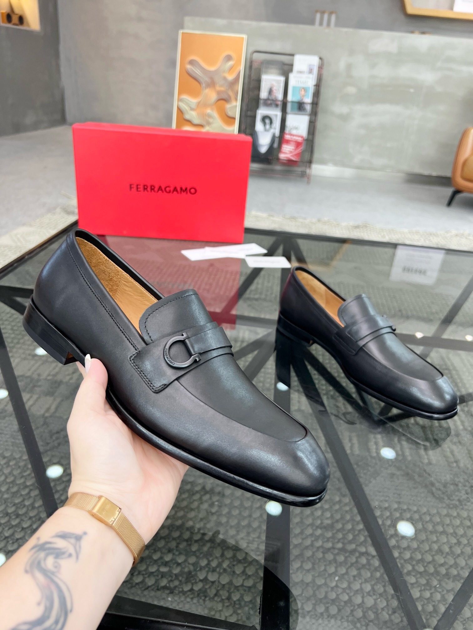 Ferragamo Classic Luxury Leather Shoe Loafer Ref.50CBAC9C 4