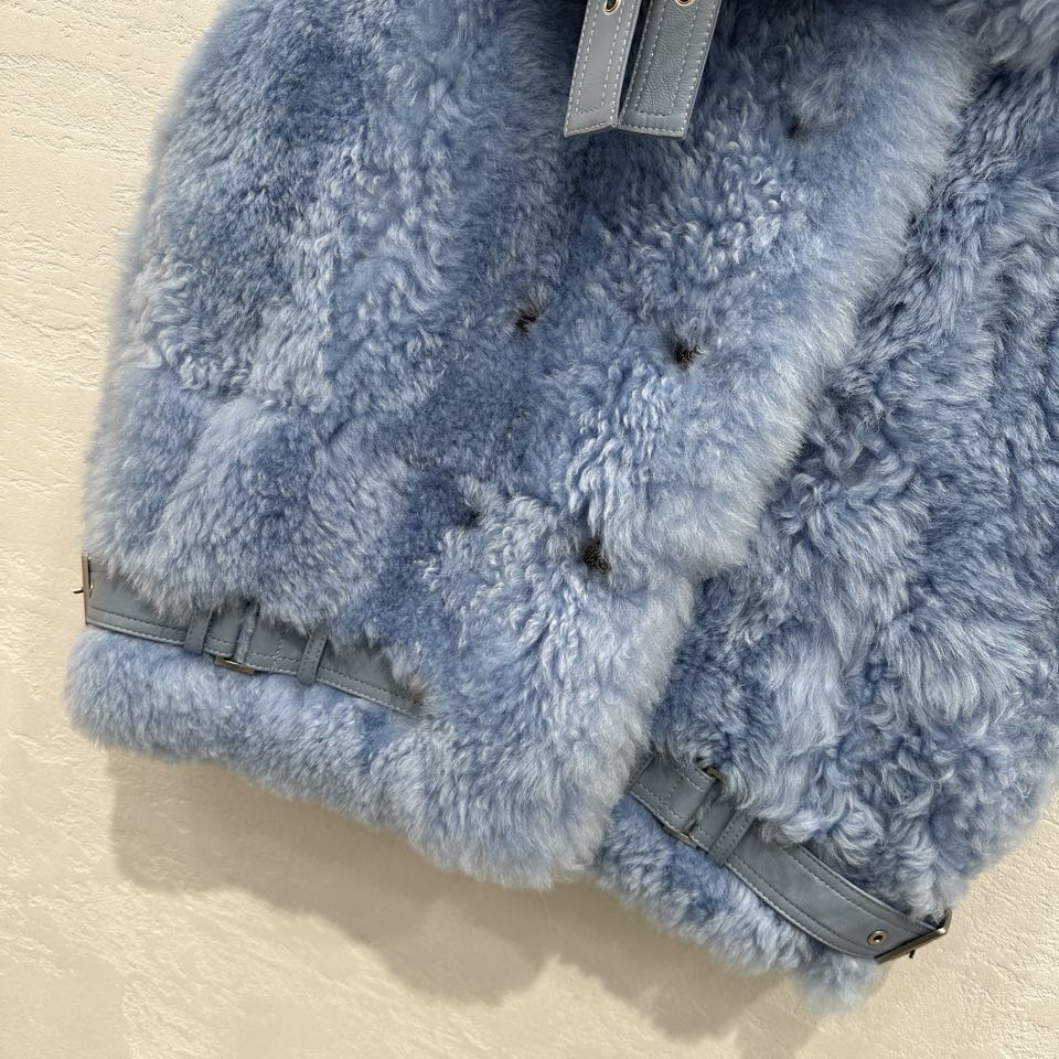 High-End Balenciaga24 Fall/Winter Vest Collection: Luxurious, Versatile, High Quality Materials. - 图片 3
