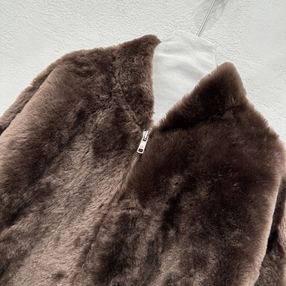 High-End Custom Fall-Winter Balenti*GA24 Collection: Small Collar, Big Colors. - 图片 2