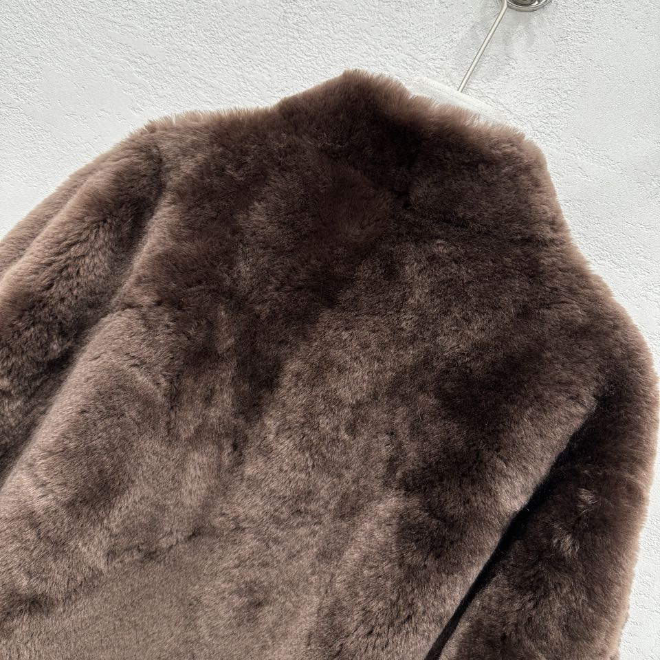 High-End Custom Fall-Winter Balenti*GA24 Collection: Small Collar, Big Colors. - 图片 6