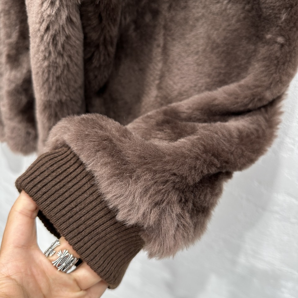 High-End Custom Fall-Winter Balenti*GA24 Collection: Small Collar, Big Colors. - 图片 4