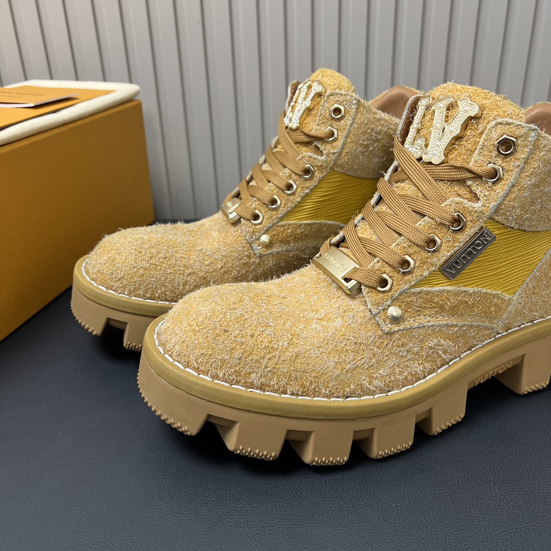 Louis Vuitton Luxury Footwear Collection 5