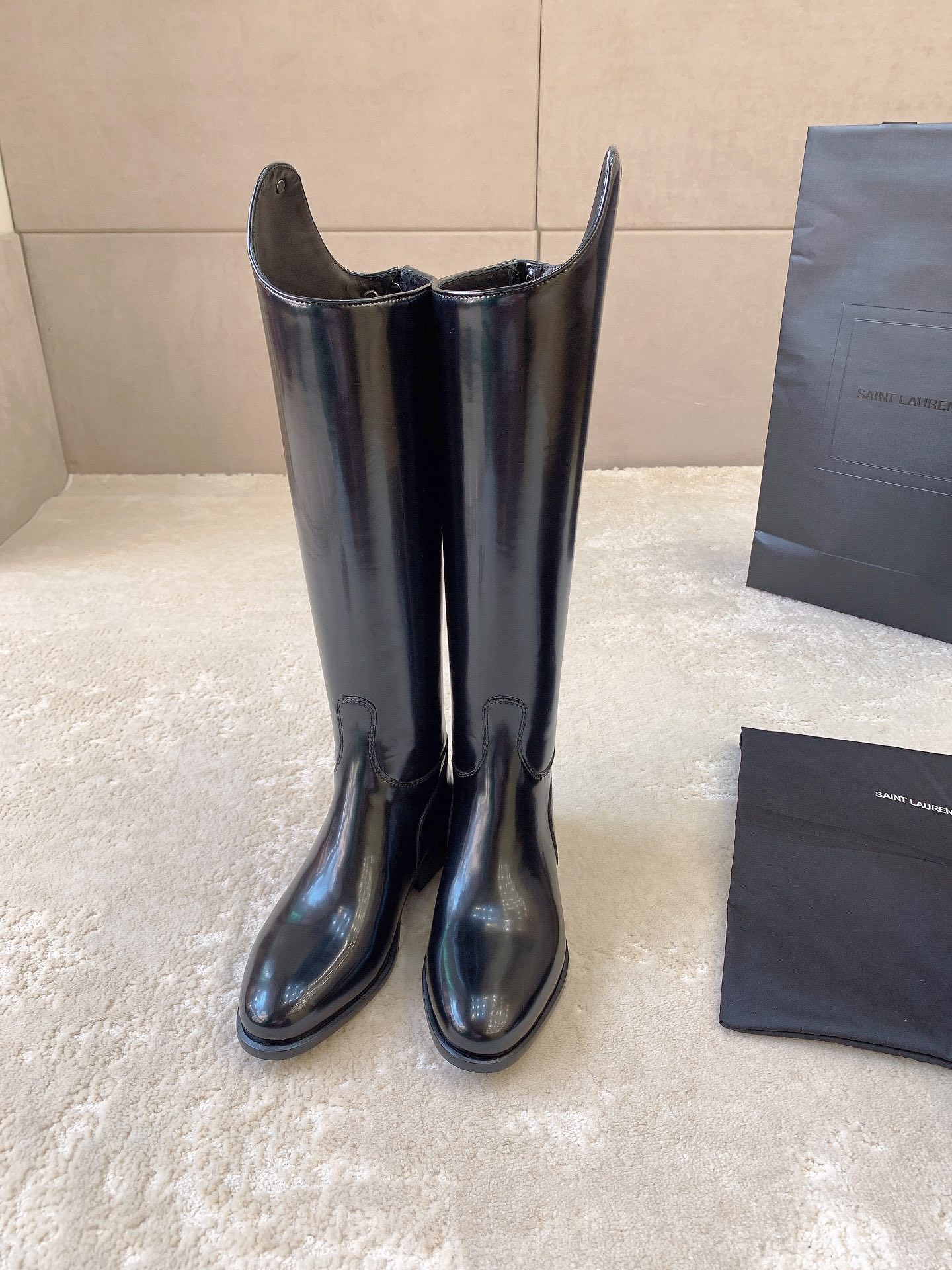 Yves Saint Laurent Botas Longas Couro de vaca Pele carneiro Colecção Outono/Inverno