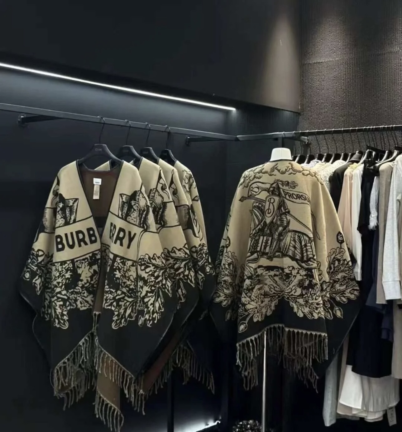 博柏利 Burberry 传世高定桑蚕丝丝巾围巾 #9B1BB52C 7
