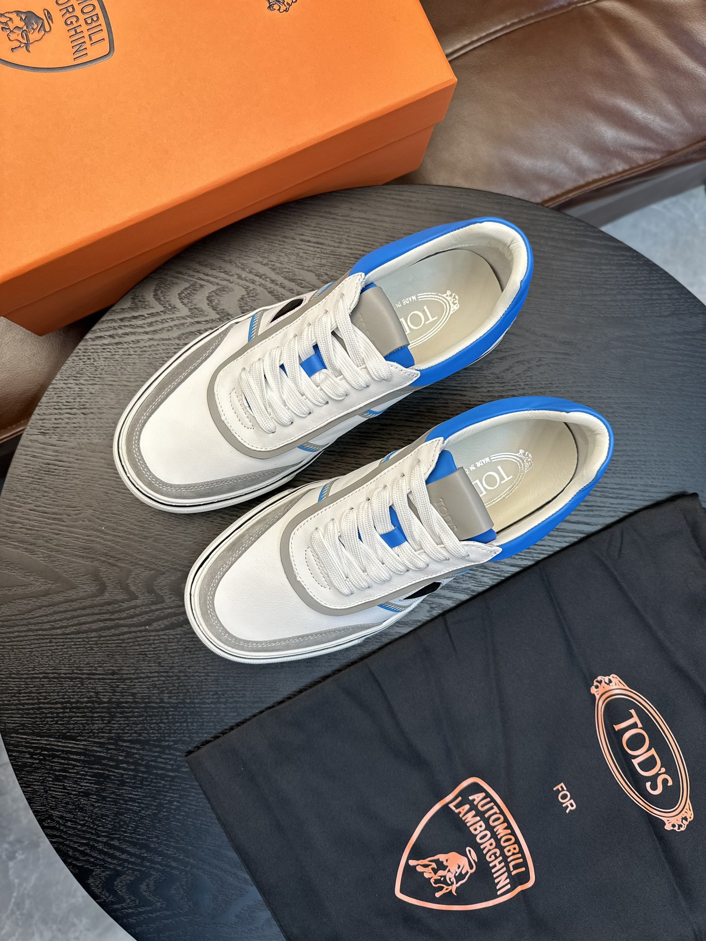 precio de fábrica TOD'S Tod's x Lamborghini Lamborghini , Este zapato athleisure está hecho de cuero