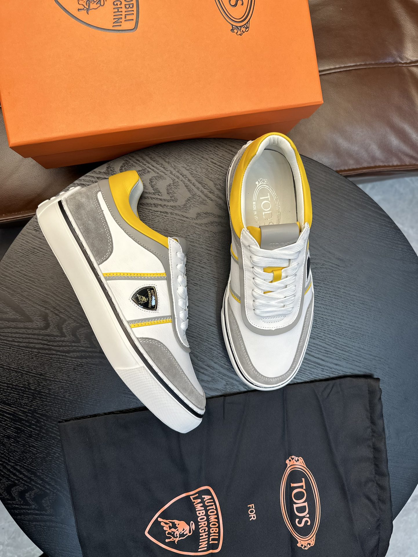 precio de fábrica TOD'S Tod's x Lamborghini Lamborghini , Este zapato athleisure está hecho de cuero