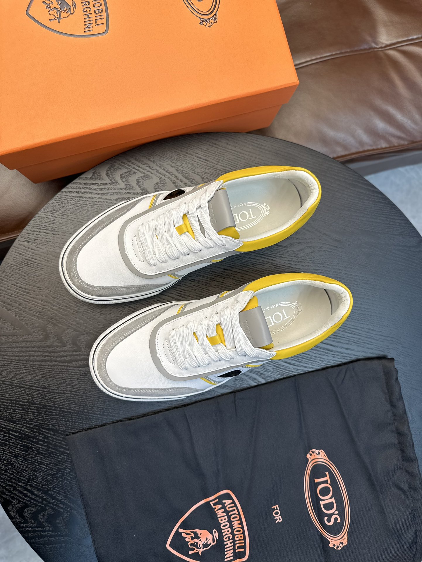 precio de fábrica TOD'S Tod's x Lamborghini Lamborghini , Este zapato athleisure está hecho de cuero