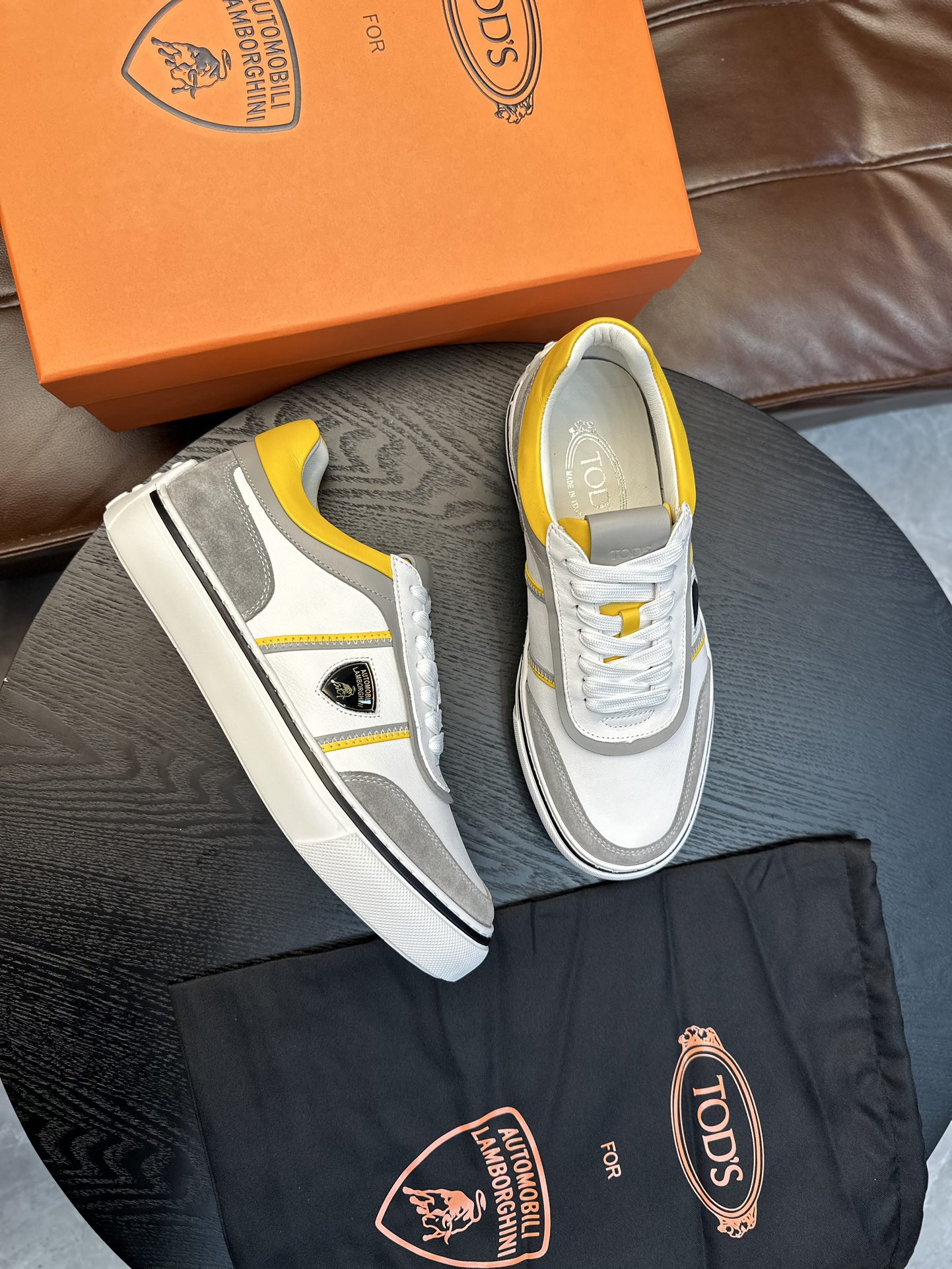 precio de fábrica TOD'S Tod's x Lamborghini Lamborghini , Este zapato athleisure está hecho de cuero