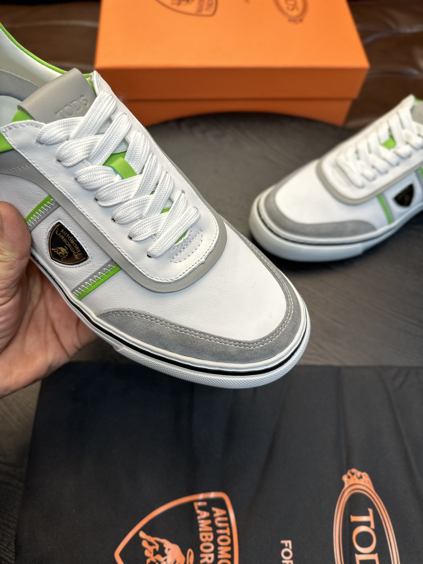 precio de fábrica TOD'S Tod's x Lamborghini Lamborghini , Este zapato athleisure está hecho de cuero