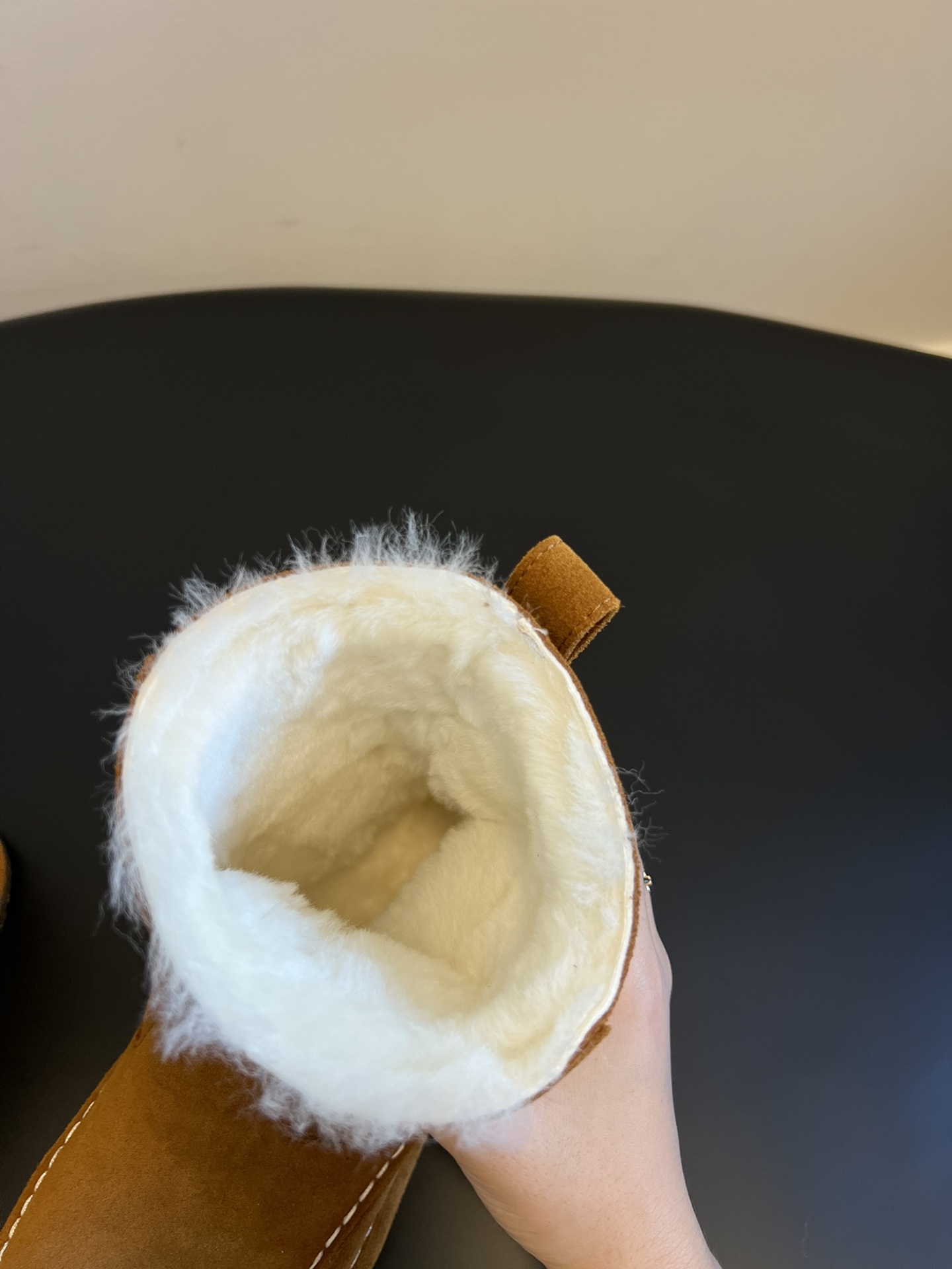 birkenstock 24ss 一脚蹬雪地靴这系列单鞋刚出就心动了 代购找很久才买到货，真的一鞋难求，