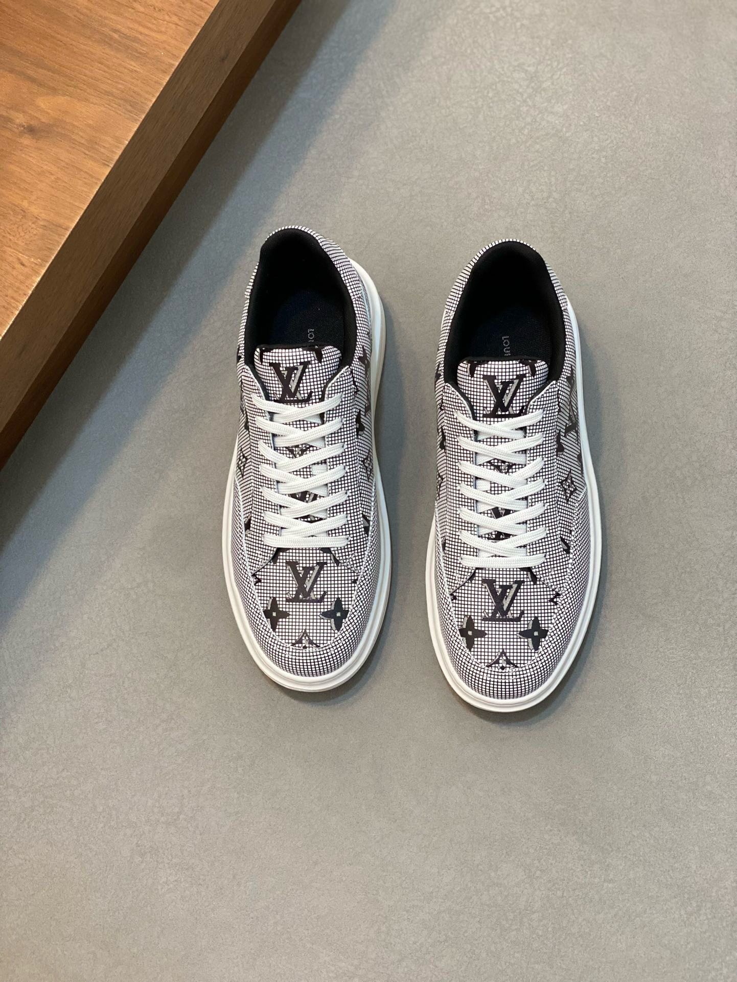 NO:219459,Brand LOUIS VUITTON original color matching code number 38-44 customized 45 price material Louis Vuitton new style casual shoes!  The original single-quality Labon craft upper is made of imported cowhide with cloth breathable mesh inner lining. Simple and atmospheric original LV ultra-light sole, Louis Vuitton, louis vuitton, louis vuitton, louis vuitton, louis vuitton, cowhide19860909品牌LOUIS VUITTON 颜色原版配色 码数38-44定做45 价格 材质路易威登新款 休闲鞋！原单品质拉邦工艺鞋面采用进口牛皮搭配布面透气网布内里版型时尚 简单大气原版LV超轻大底,路易威登,louis vuitton,louis vuitton,louis vuitton,cowhide,Men's shoes