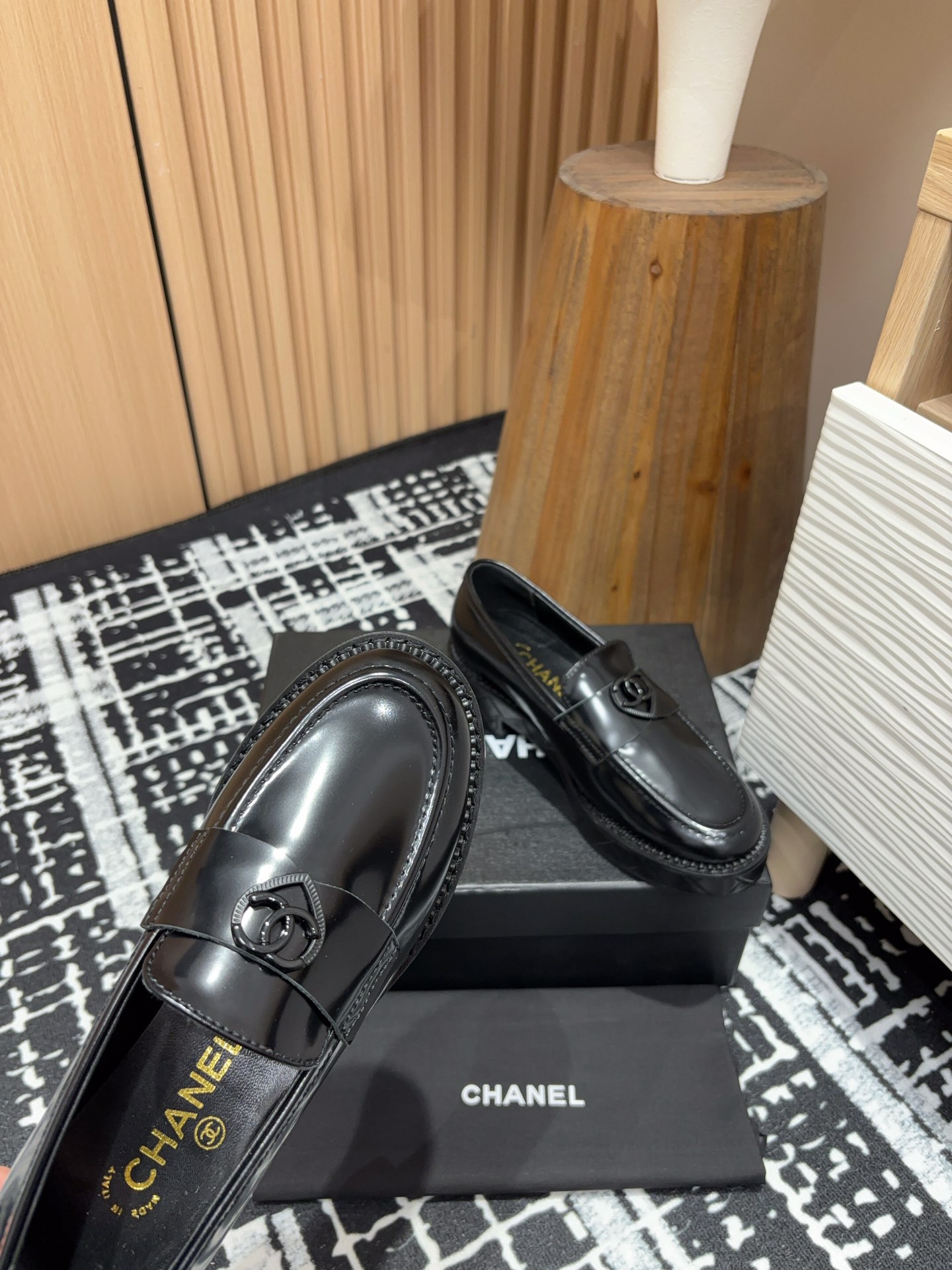 Chanel Haute Couture Classic Luxury Leather Shoe Loafer Shoes 4