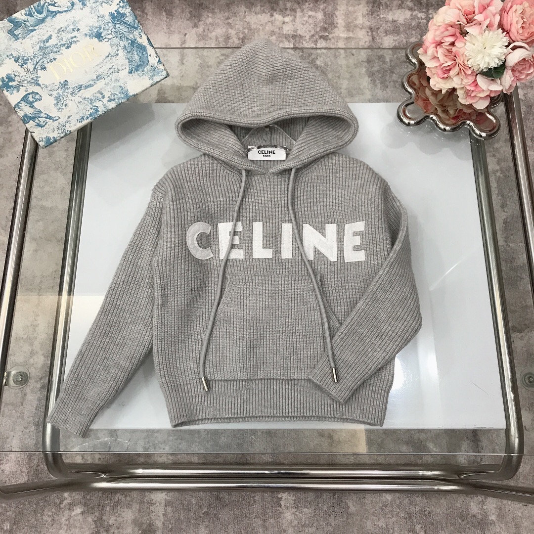 Customized Letter-Based Embroidery Design Knitted Sweater in Various Sizes and Colors - 图片 2