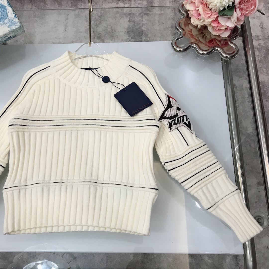 LOUI* & VUITTO* White Logo Knit Classic Sleeve Collar in Sizes 100-165 - 图片 3
