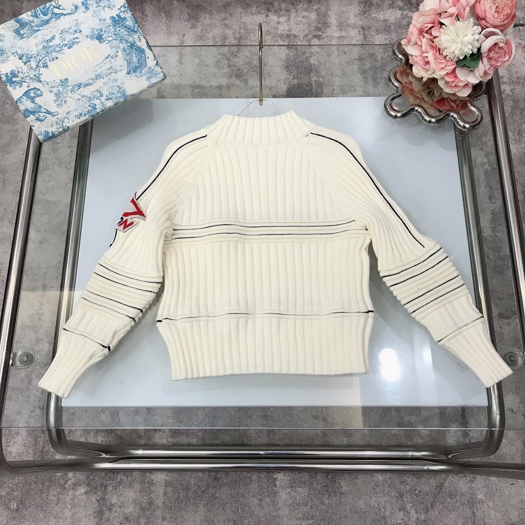 LOUI* & VUITTO* White Logo Knit Classic Sleeve Collar in Sizes 100-165 - 图片 9
