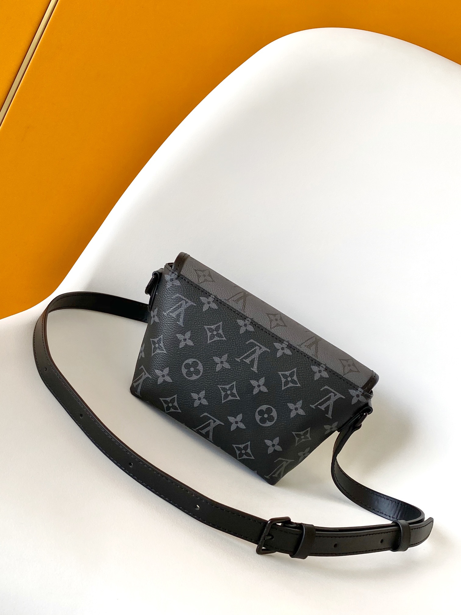 Louis Vuitton Pulse Mini Bag Monogram Eclipse Coated Canvas Small Size 5 i1730268457 5083 3