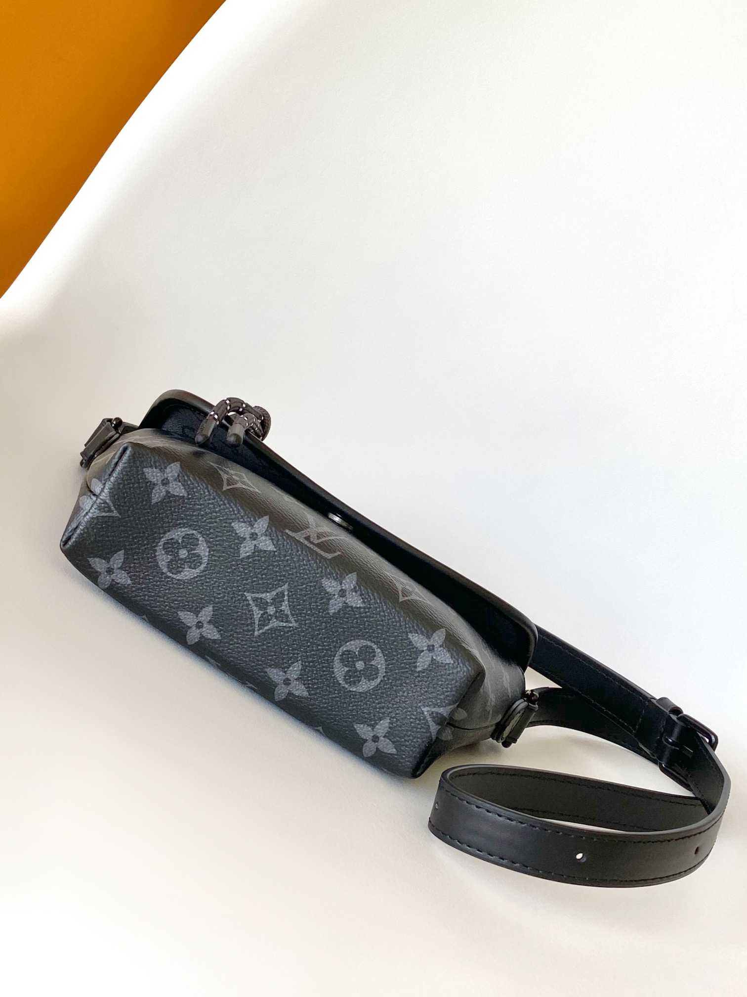 Louis Vuitton Pulse Mini Bag Monogram Eclipse Coated Canvas Small Size 4 i1730268457 672 2