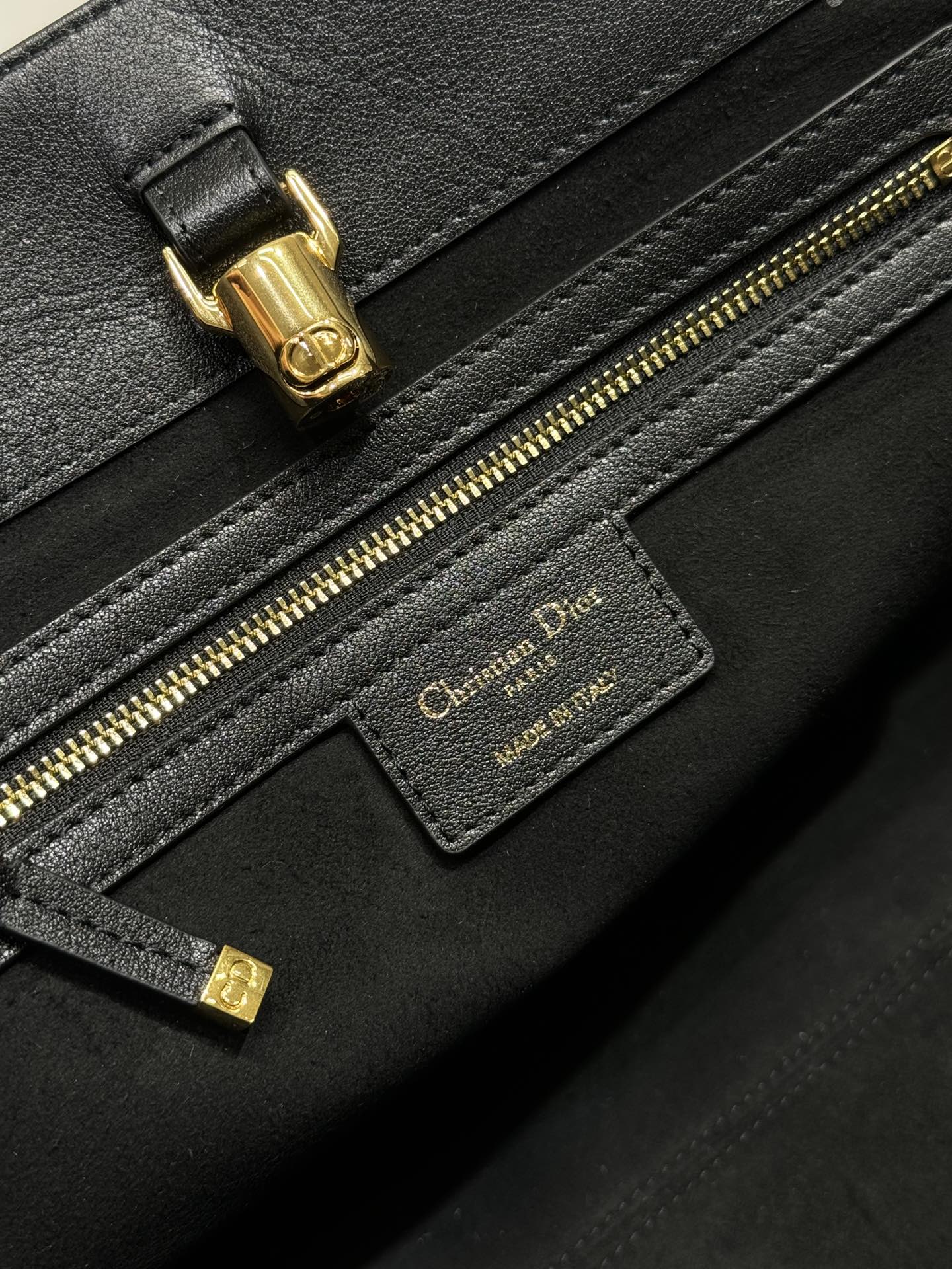Dior Luxury Designer Handbag Shoulder Crossbody Bag crafted in premium 8