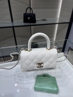 Chanel Coco Handle Sacs À Main Quincaillerie en or Cuir de vache 1 Chanel Coco Handle Sacs À Main Quincaillerie en or Cuir de vache