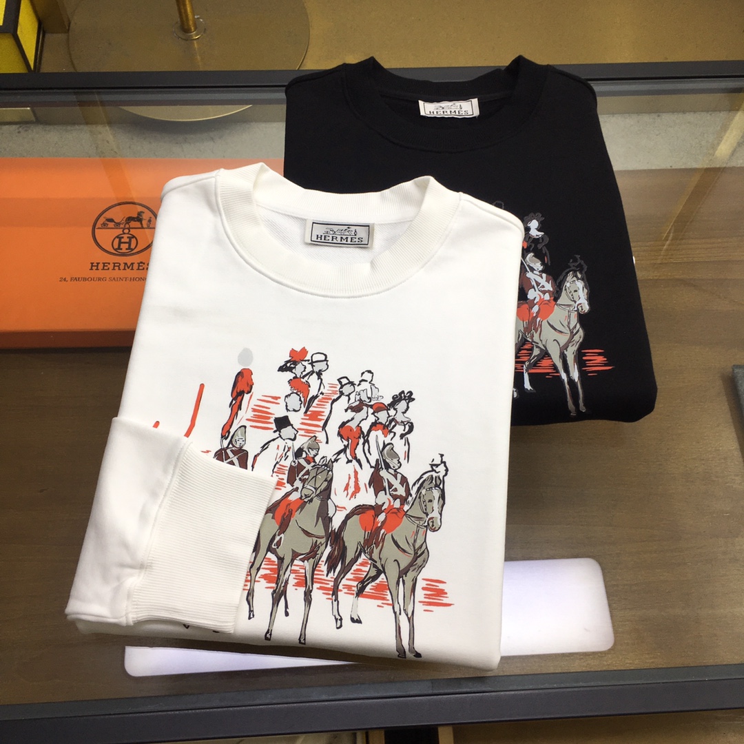  🆕新品卫衣🌹 【爱🐎士】 🆕
ss秋冬季时尚长袖卫衣 高端定制经典系列，时尚有型 📸经典圆领款式，简单