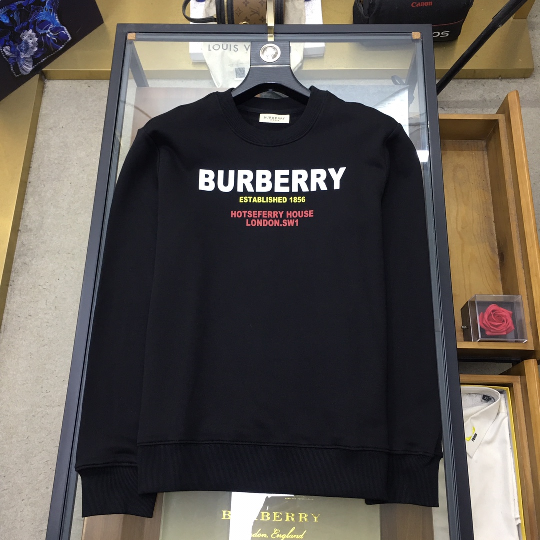  🆕新品卫衣🌹 【Burber..y】 🆕
ss秋冬季时尚长袖卫衣 高端定制经典系列，时尚有型 📸经典圆