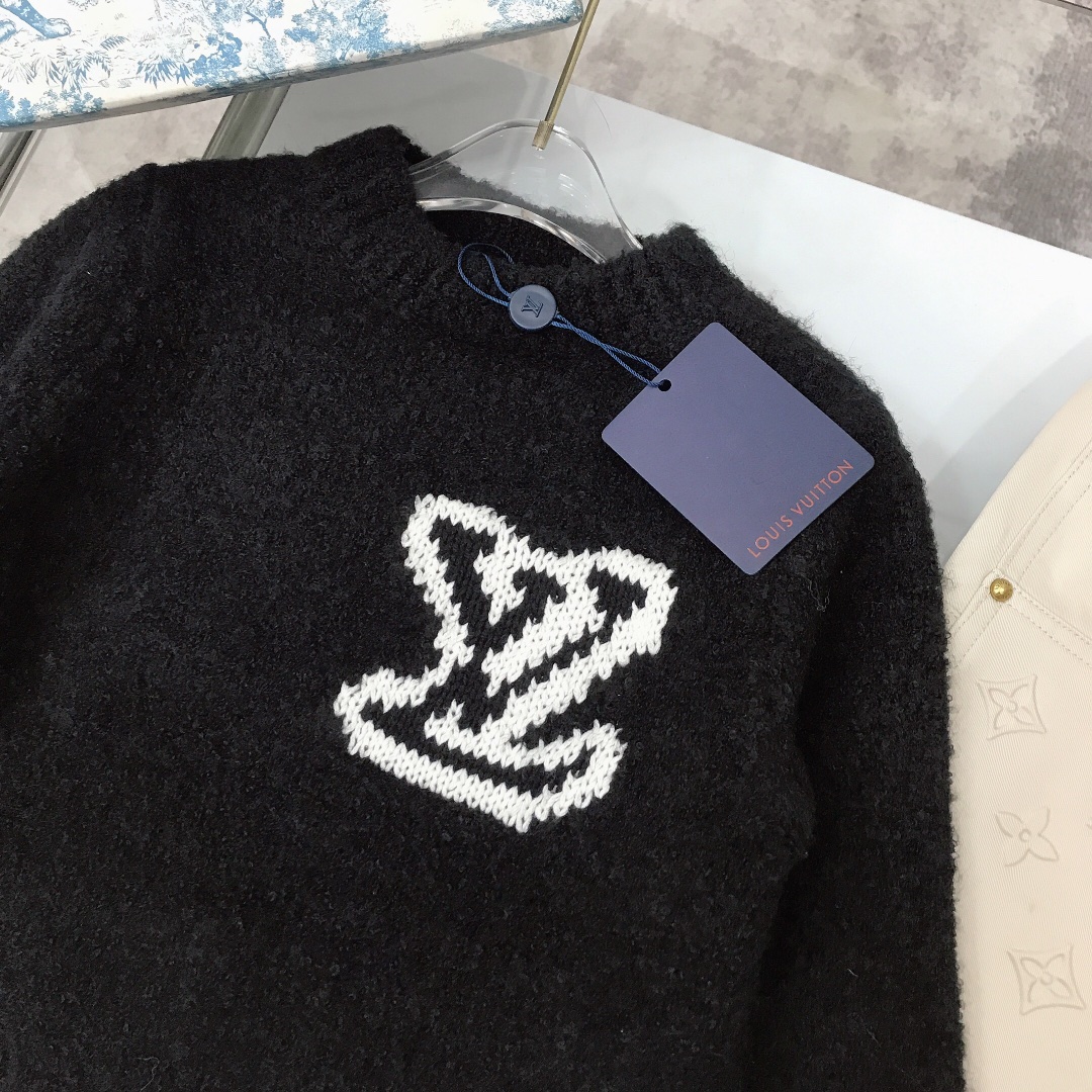LOUI* & VUITTO* Large Logo Wool Sweaters in Black Almond, Sizes 100-165 - 图片 4