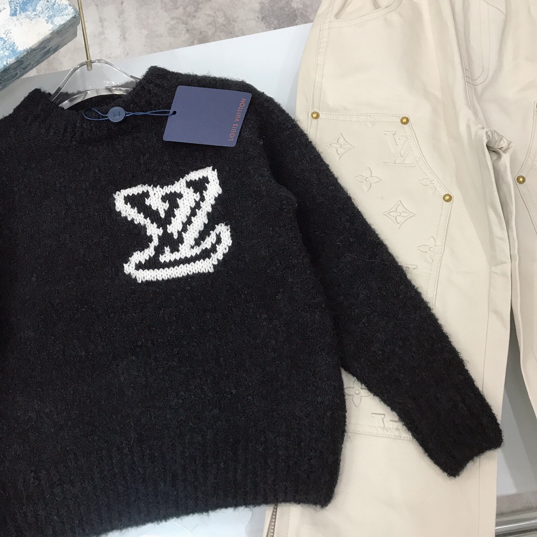 LOUI* & VUITTO* Large Logo Wool Sweaters in Black Almond, Sizes 100-165 - 图片 7