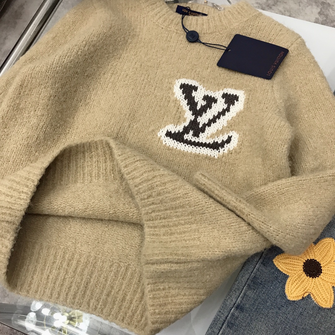 Fashionable Loui* & Vuitto* Wool Coat with Sweater Embroidery and High-tech Dyeing - 图片 4