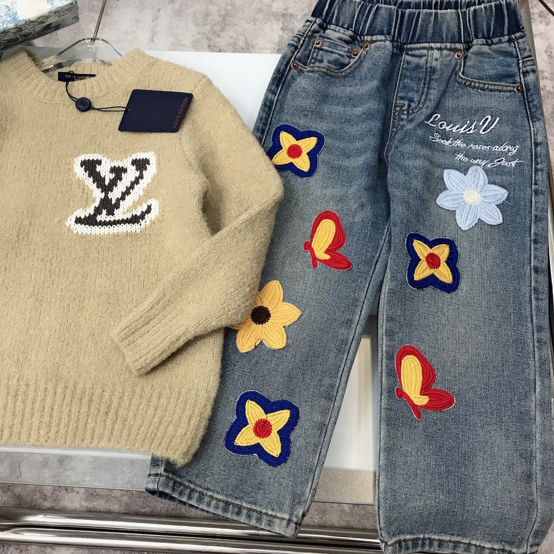 Fashionable Loui* & Vuitto* Wool Coat with Sweater Embroidery and High-tech Dyeing - 图片 6