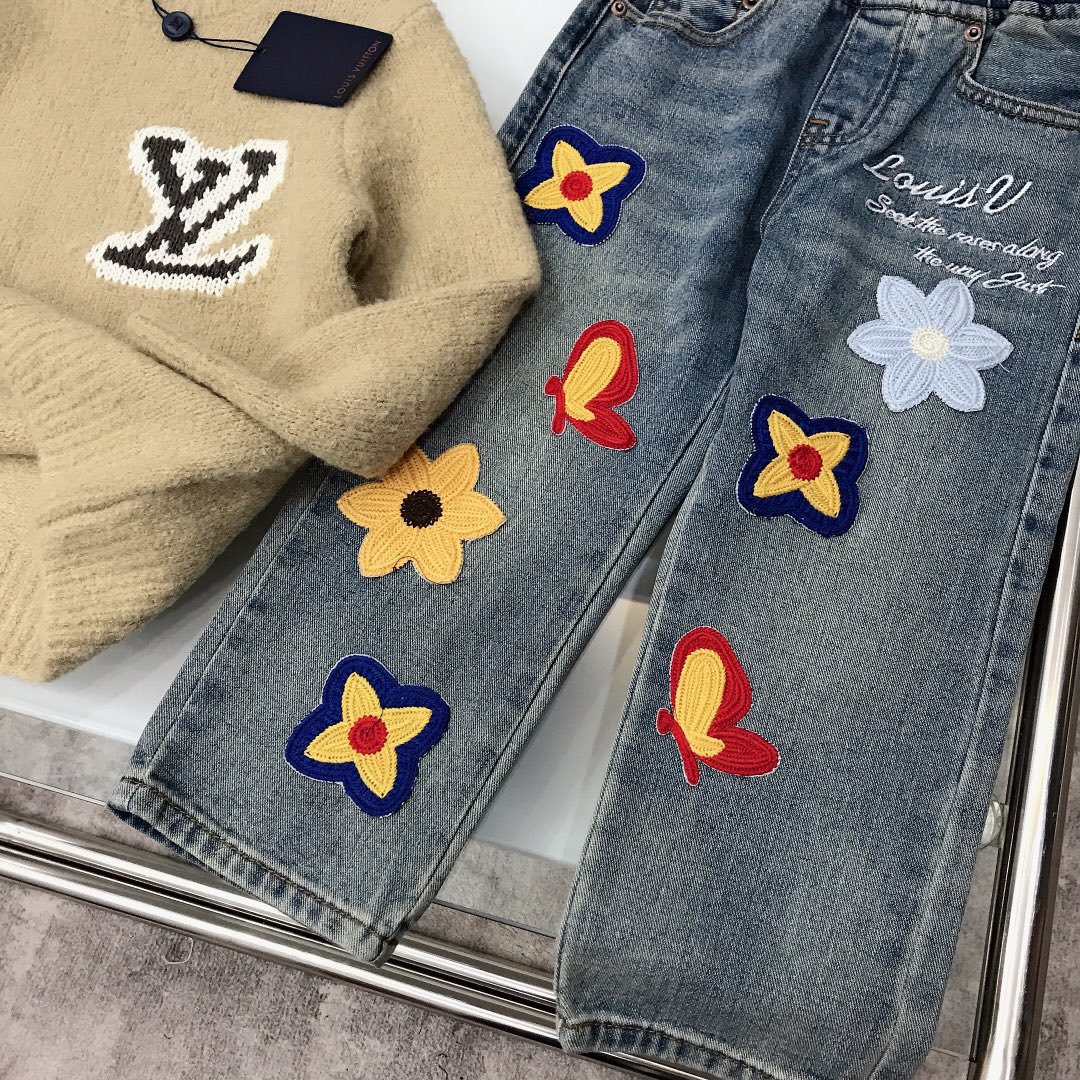 Fashionable Loui* & Vuitto* Wool Coat with Sweater Embroidery and High-tech Dyeing - 图片 8