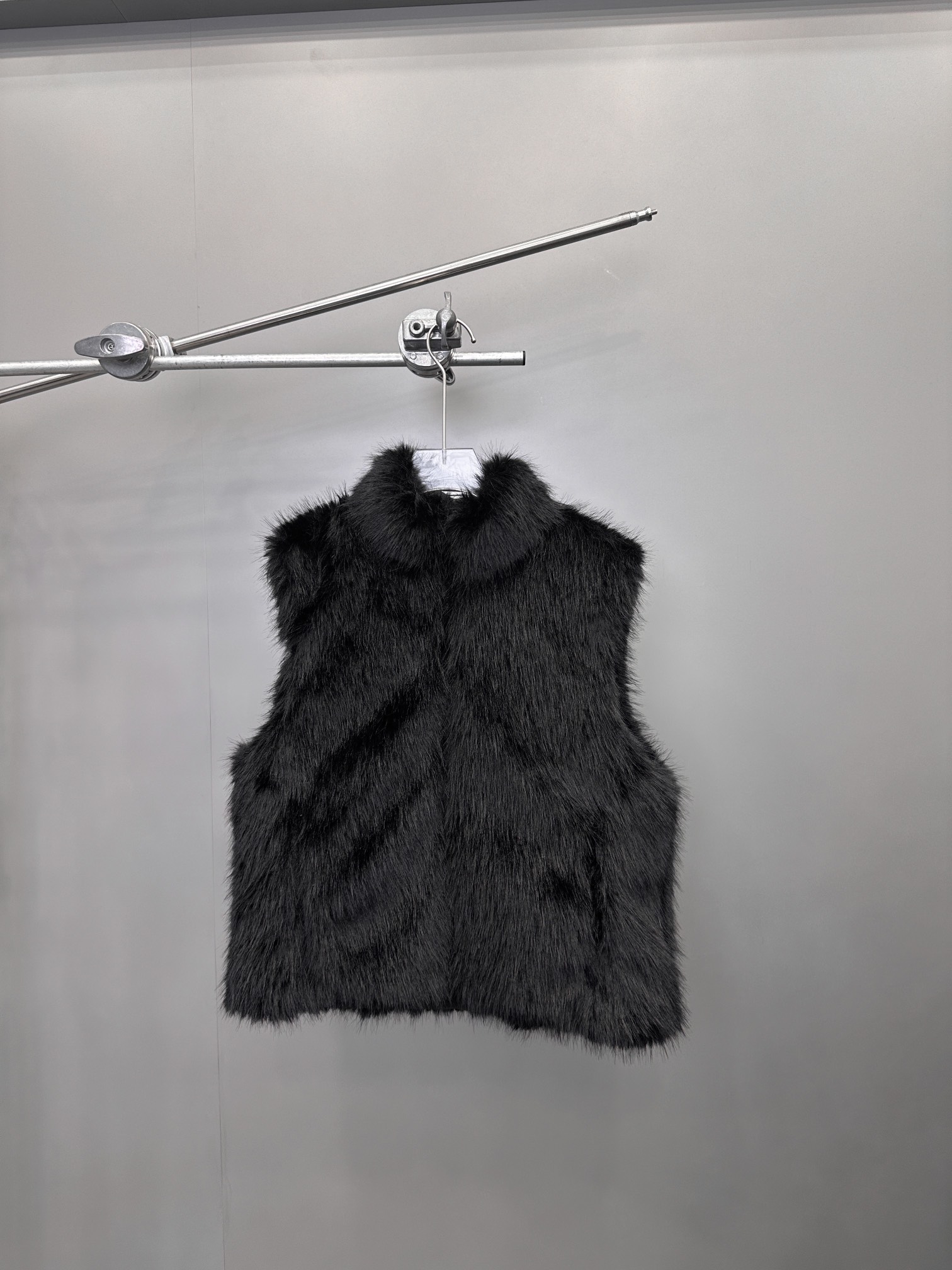 🌾NEW｜新款羽绒马甲，纯棉面布手感柔软，拼接进口环保♻️皮草，贵气十足，领口超密立体机绣logo，双面