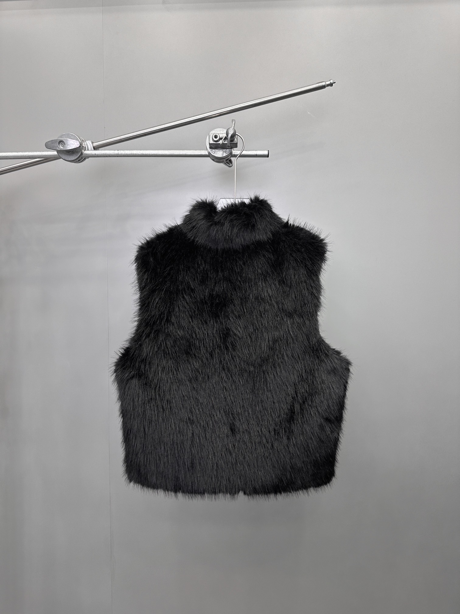 🌾NEW｜新款羽绒马甲，纯棉面布手感柔软，拼接进口环保♻️皮草，贵气十足，领口超密立体机绣logo，双面