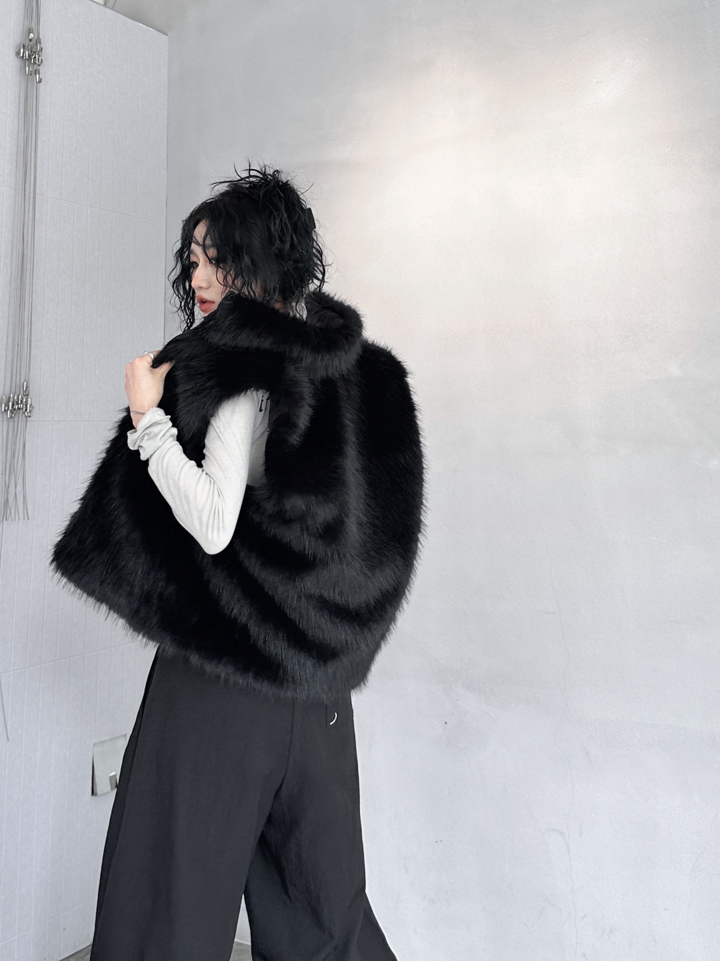 🌾NEW｜新款羽绒马甲，纯棉面布手感柔软，拼接进口环保♻️皮草，贵气十足，领口超密立体机绣logo，双面