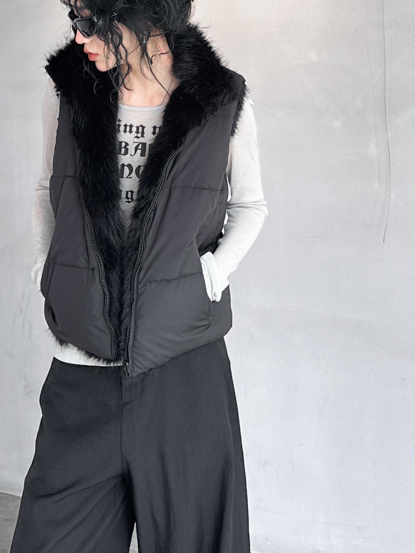 🌾NEW｜新款羽绒马甲，纯棉面布手感柔软，拼接进口环保♻️皮草，贵气十足，领口超密立体机绣logo，双面