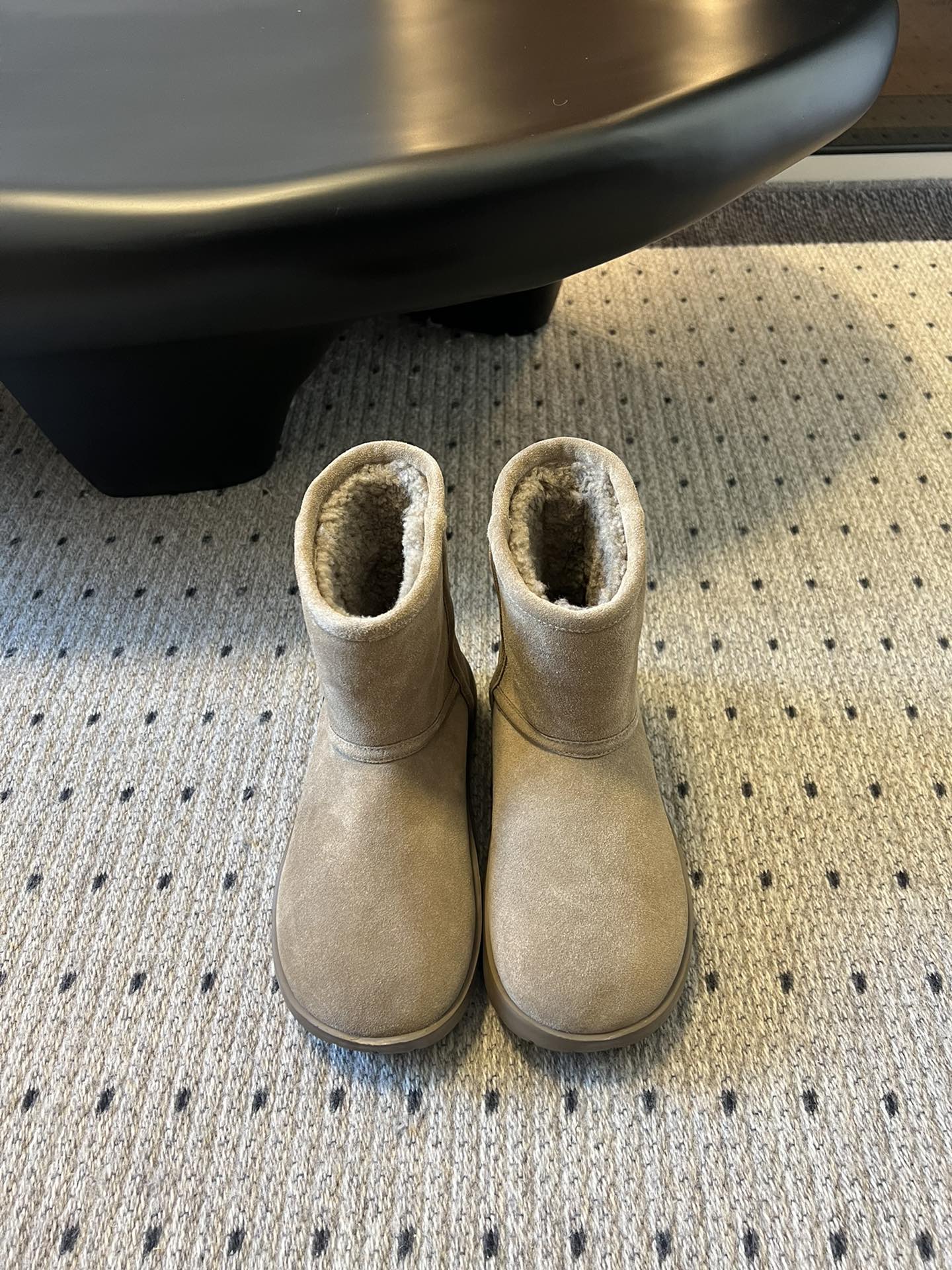 NO:209822,Sell ​​New Year’s goods in a crazy way; all are high-end personalized products; early delivery early; 35/7; 36/26; 38/17; 39/3; 40/1; pay attention to the big discount at the end of the year, all are not returned or exchanged, special prices,19860909狂甩年货甩；全部是高端自留款；早下早得早得；35/7；36/26；38/17；39/3；40/1；注意年尾大甩货,全部不退换,特价款,,Children's