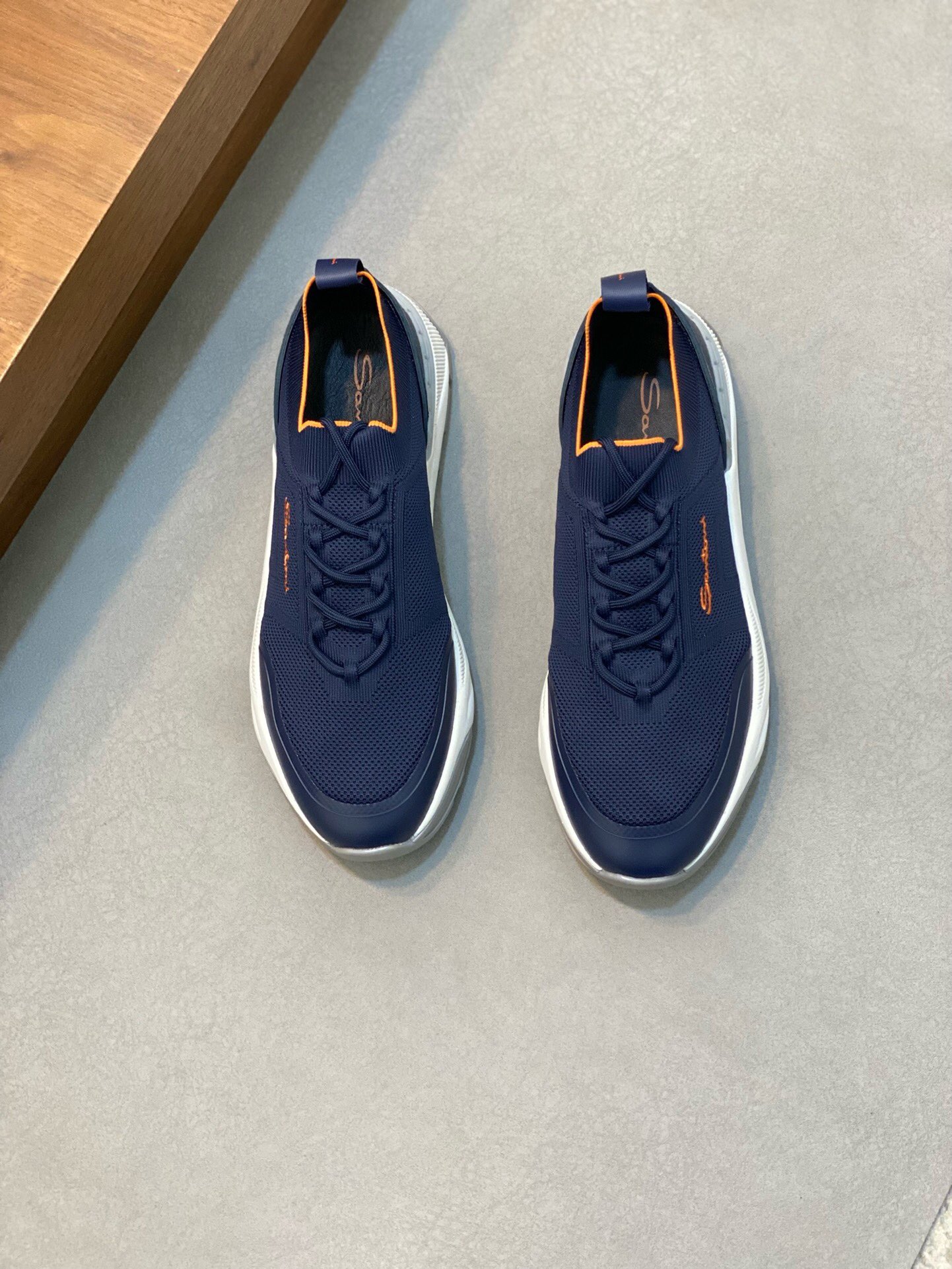 NO:217722,Brand Santoni original color matching Size 39-44 Customized 45 Price Material Santoni Italian men's handmade calfskin casual shoes Pure handmade shoe brand, each pair of shoes is simple and classic, using 