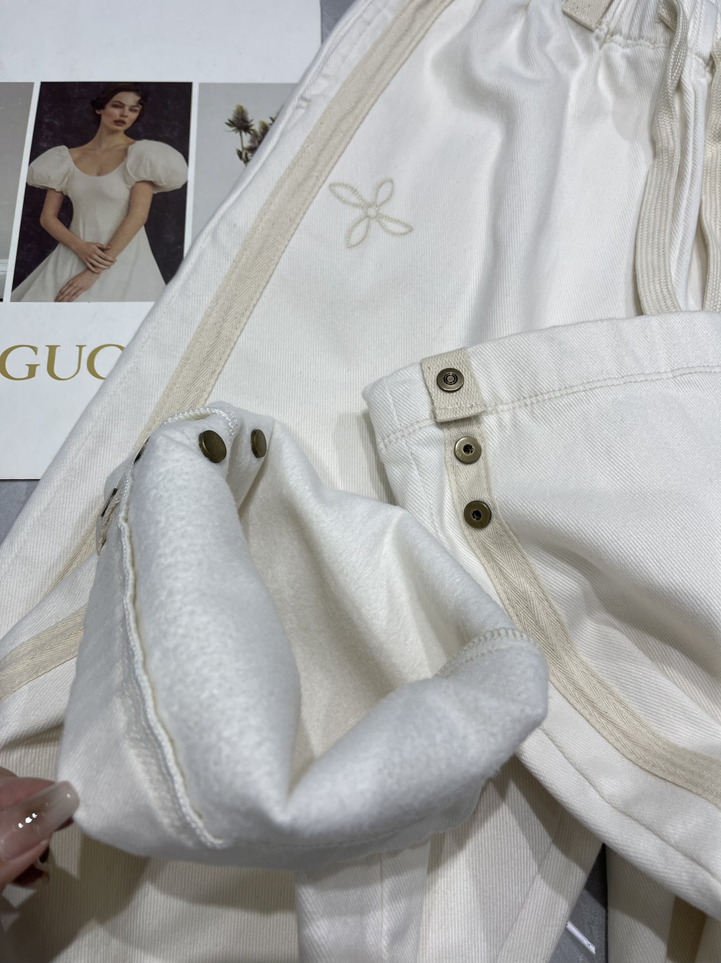 High-End Quality Women’s Suit and Winter Velvet Crotch Clothing Details. - 图片 8