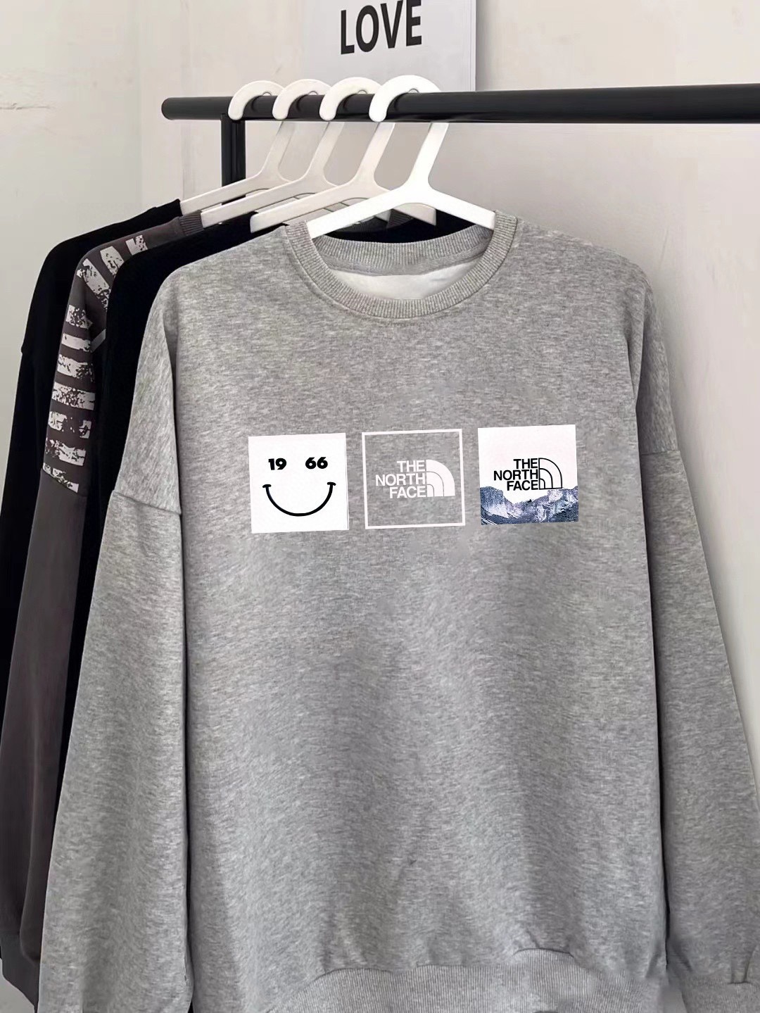 TNF Counter Velvet Coat: Stylish Unisex Design with Custom Details for Fall - 图片 7